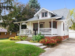 3228 68th St, Urbandale, IA 50322