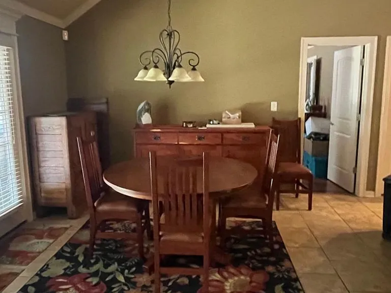 2555 N Trafalger Dr — Photo 5