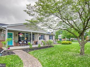 1 Eric Rd, Ronks, PA 17572