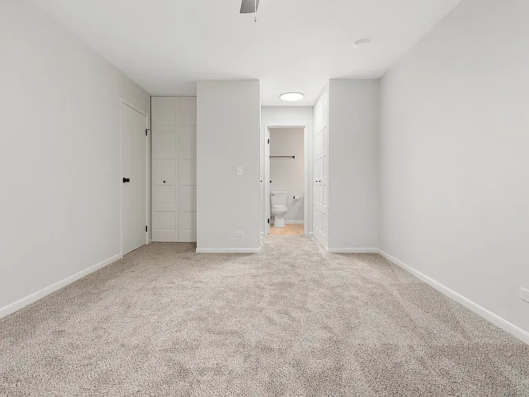 3008 Roberts Dr #7 — Photo 12