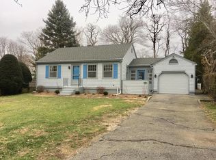 115 Peck Ave, Bristol, RI 02809