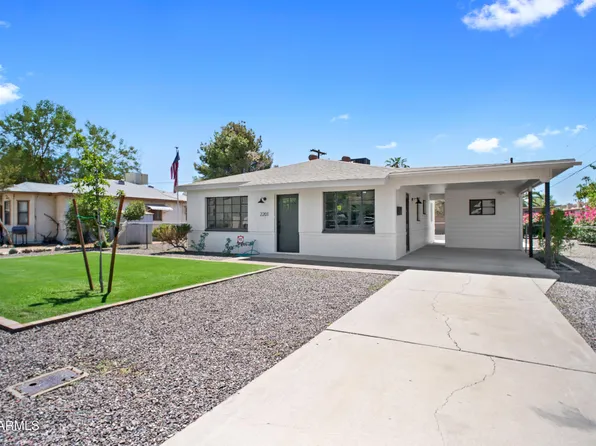 2201 E CAMPBELL Avenue, Phoenix, AZ 85016