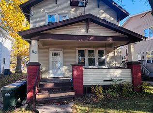 528 S Lucas St, Iowa City, IA 52240