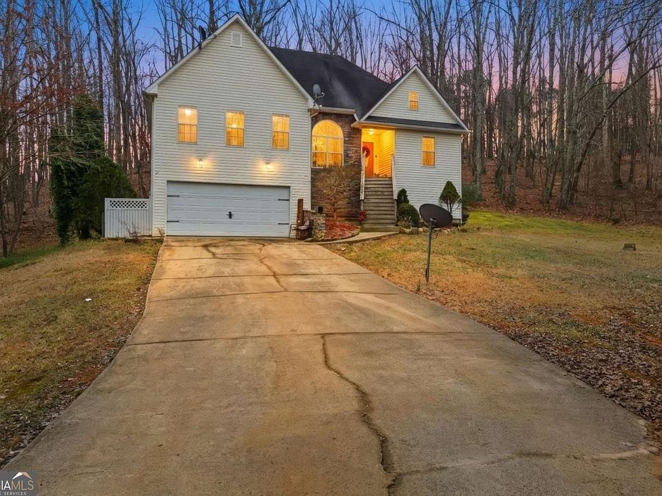 1st image of 158 Ridge Ln