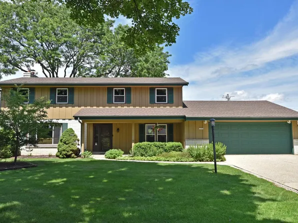10304 West Park Ridge AVENUE, Wauwatosa, WI 53222