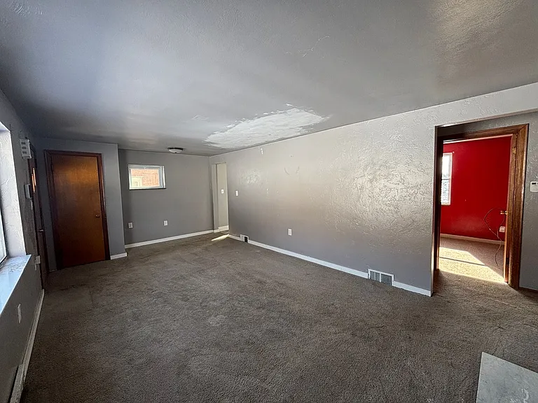 960 Agnew Rd — Photo 18