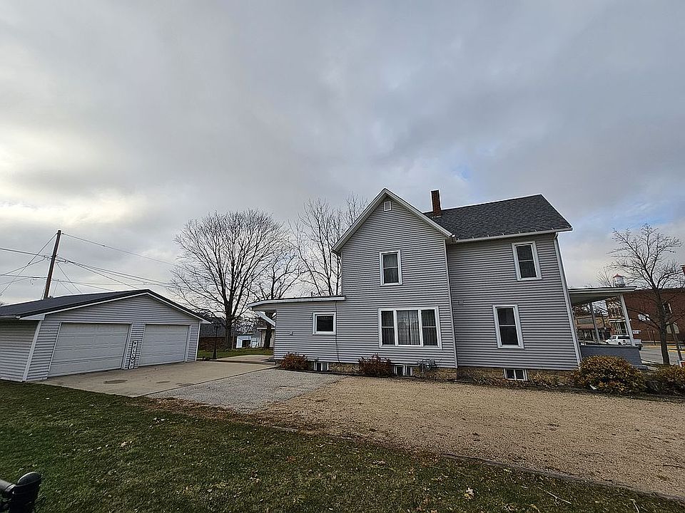 204 S Main St, Garnavillo, IA 52049 | Zillow