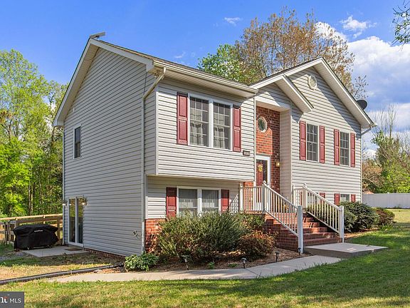 3rd image of 10132 Wallers Rd