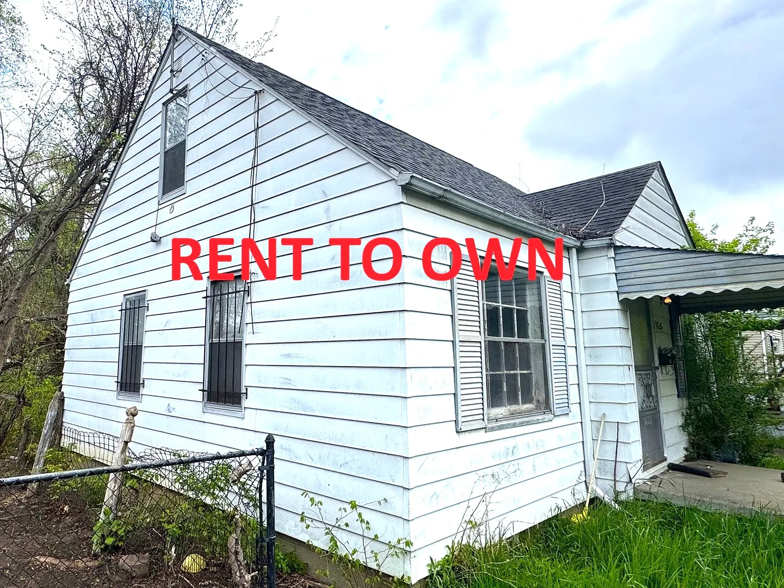 3 bed, 900 sqft, $1,195 — Photo 1