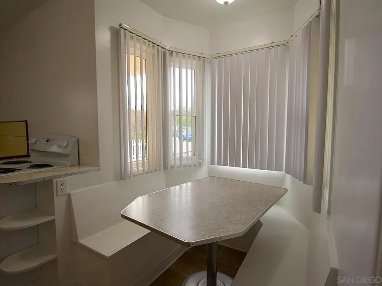 170 Garrett Ave — Photo 6