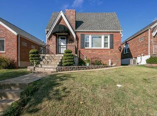 5615 Pernod Ave, Saint Louis, MO