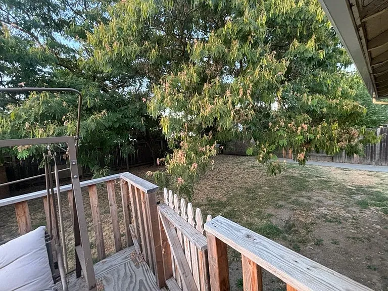 1501 Sterling St #1501 — Photo 11