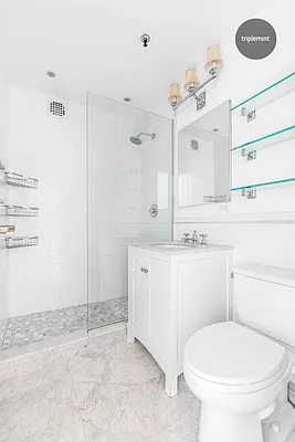 Sold by Triplemint | media 8