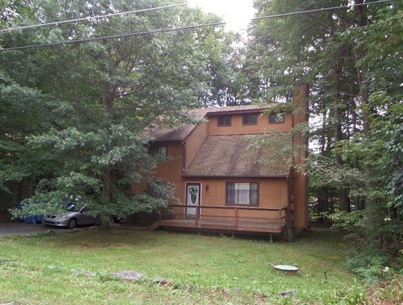 2nd image of 739 Edgewood Rd