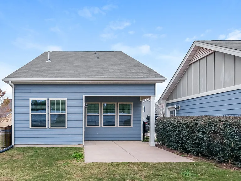 108 Heathwood Dr — Photo 16