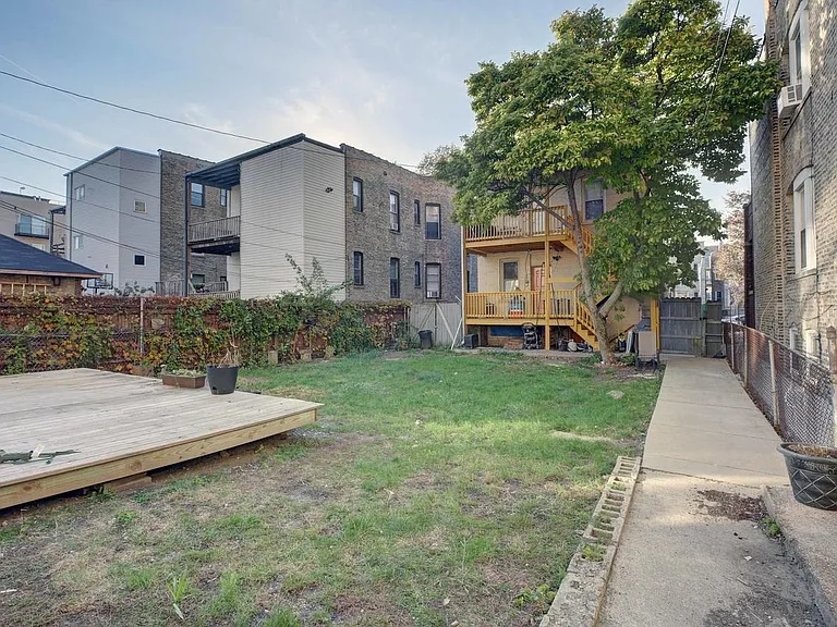 1929 N Fairfield Ave #2 — Photo 6