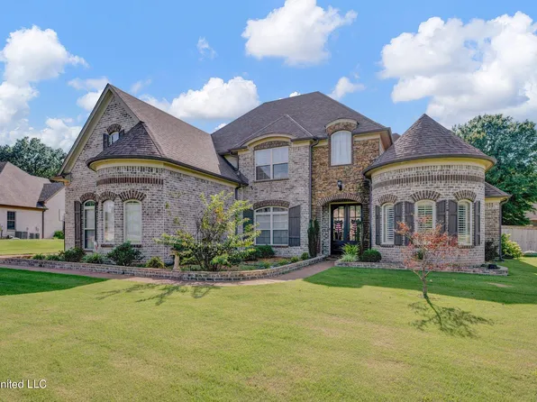 4395 Gray Estates Dr, Southaven, MS 38671