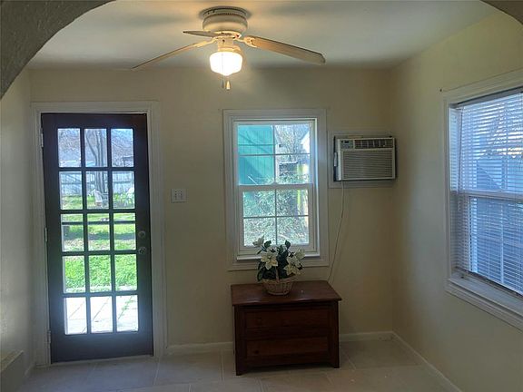 5th image of 1309 Betty Ln
