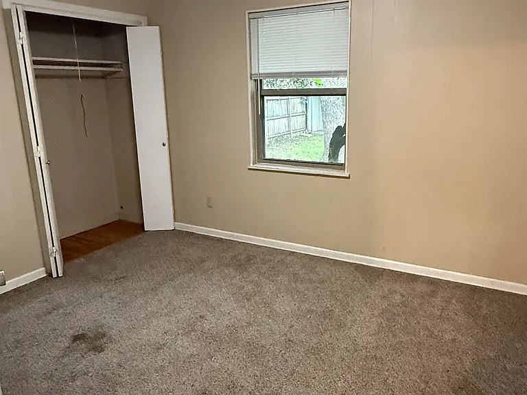 311 N Rosalee St — Photo 25