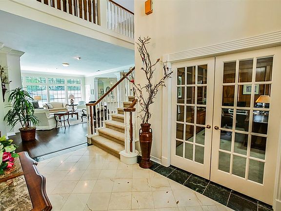5th image of 1414 Kelliwood Oaks Dr