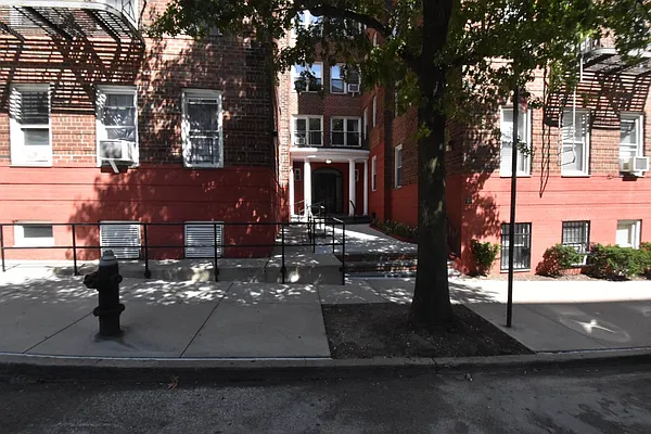 Rented by (Legacy) NY Quality Living Uptown | media 15