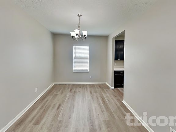 4th image of 2320 Hanover Rd