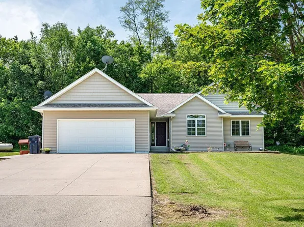 N6324 740th St, Beldenville, WI 54003