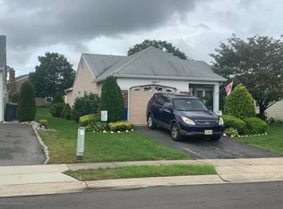 24 Marston Row, Manchester, NJ 08759