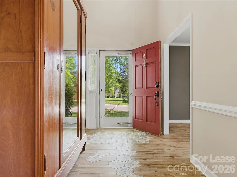 9437 Fairmead Dr — Photo 6
