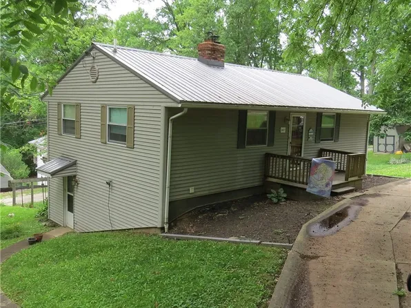 6447 Darlington St SW, Carrollton, OH 44615