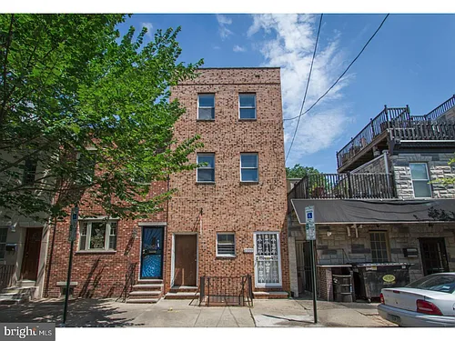 2209 Carpenter St #3 Photo 1