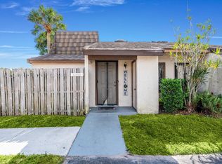 4244 Palm Bay Cir APT B, West Palm Beach, FL 33406