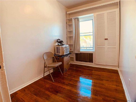 4th image of 22-25 38th St Floor 2