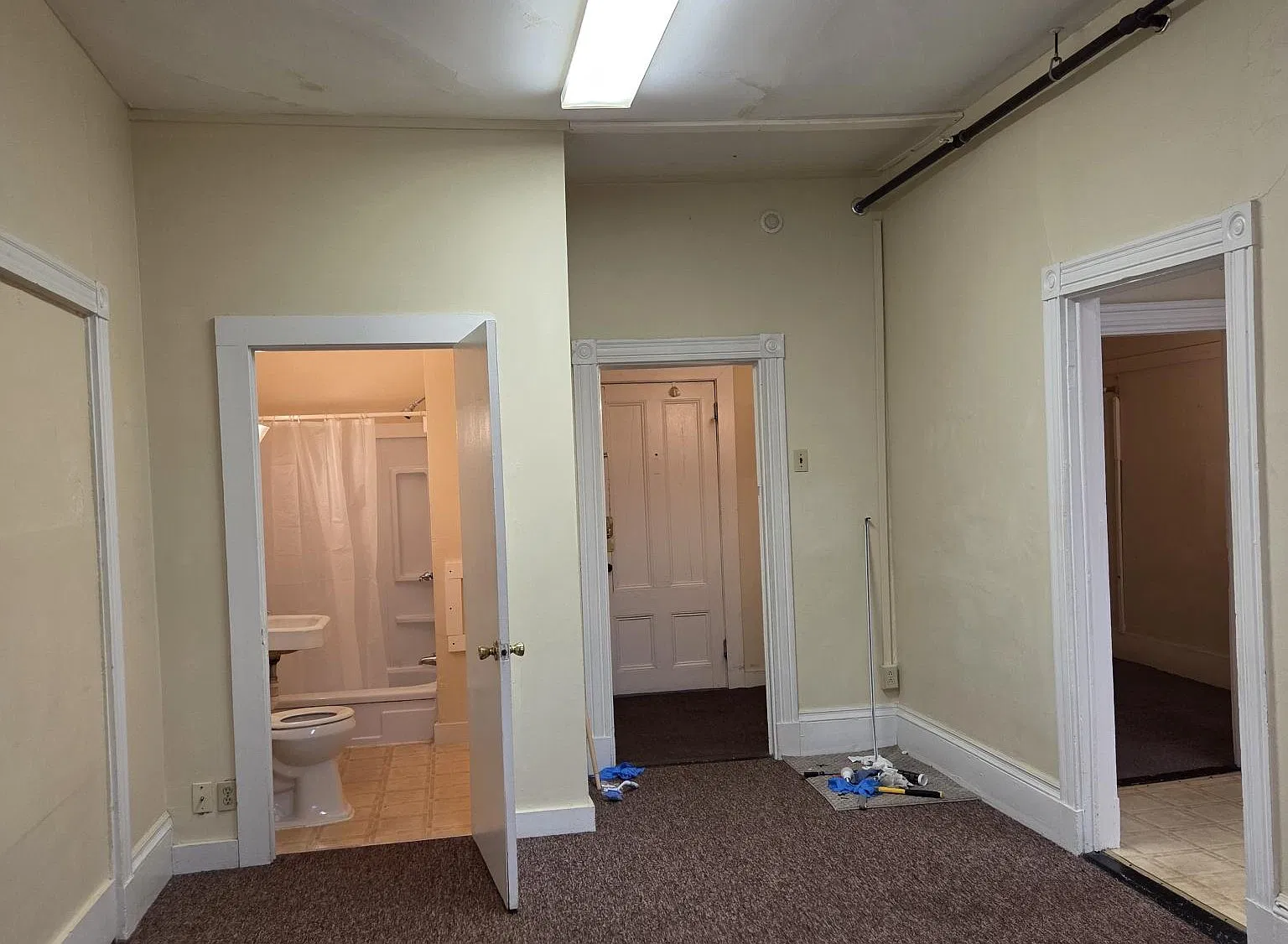 1 bed, 450 sqft, $1,300 — Photo 3