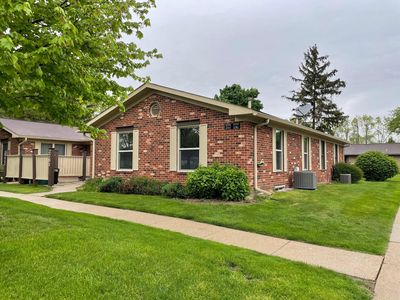 2781 Roundtree Dr, Troy, MI, 48083
