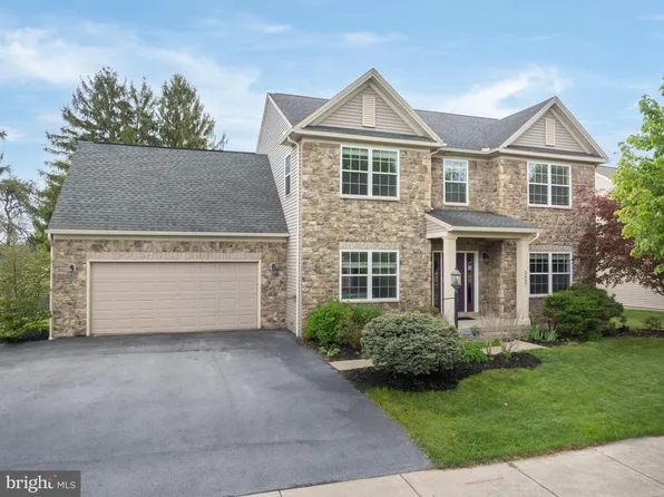 2427 Saratoga Dr, State College, PA 16801
