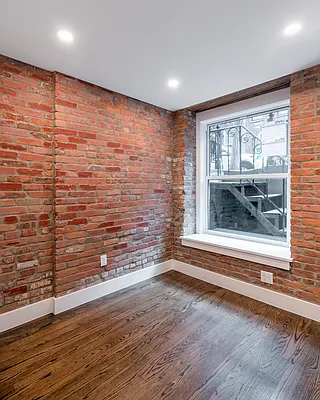 Rented by Compass | media 33