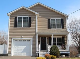 325 Old Stratfield Rd, Fairfield, CT 06825