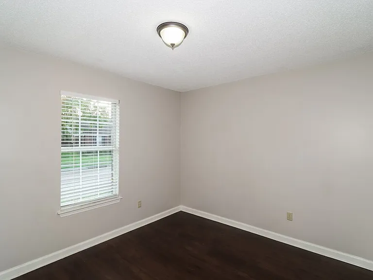 1812 Black Bear Cir E — Photo 14