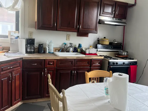 239 S 5th St, Steubenville, OH 43952