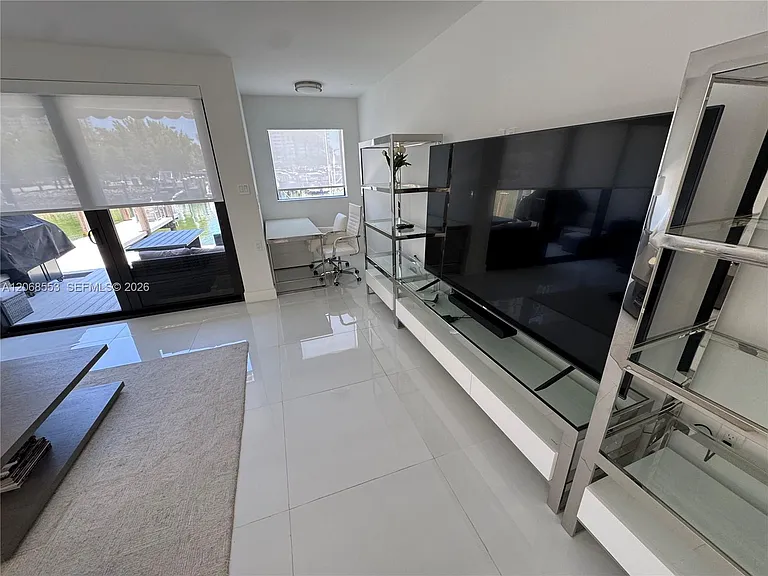 336 Poinciana Dr #1008 — Photo 13