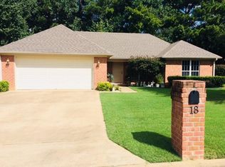 18 Livingstone Dr, Searcy, AR 72143