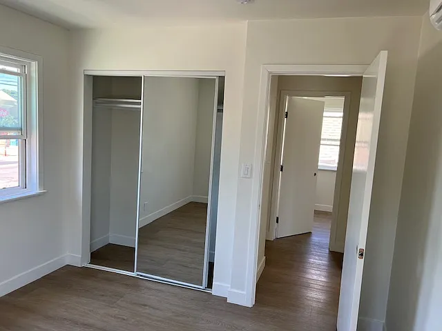1333 W Adams Blvd — Photo 7
