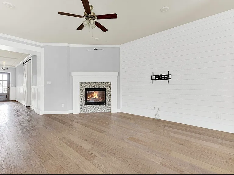 3042 Seattle Slew Dr — Photo 7