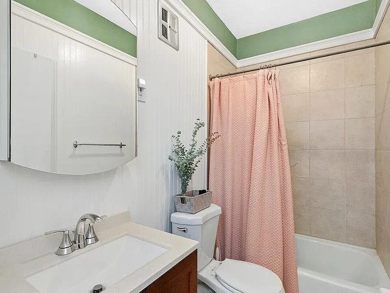 48 Walker St #1 — Photo 8