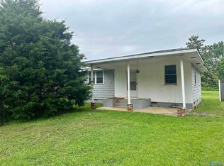 2003 Van Buren Dr NE, Huntsville, AL 35801