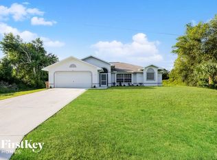 3835 Knowlton St, Fort Myers, FL 33905