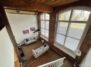 201 S Hoskins Rd APT 114, Charlotte, NC