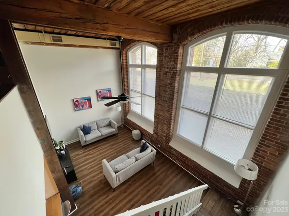 201 S Hoskins Rd APT 114, Charlotte, NC 28208