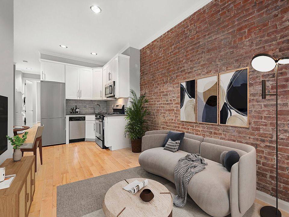 1st image of 450 Amsterdam Ave APT 2N